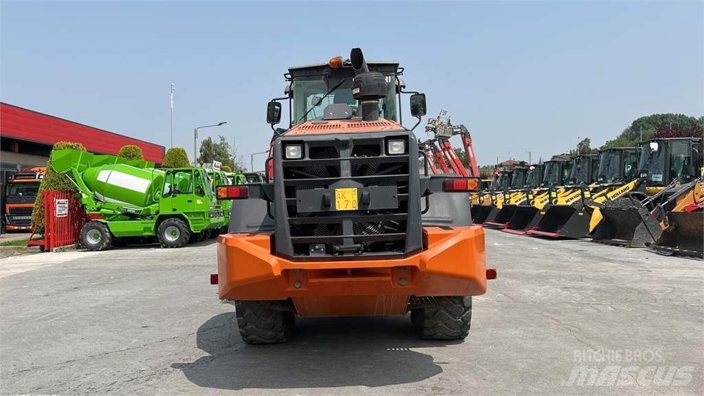 Hitachi ZW180-6 Tekerlekli yükleyiciler