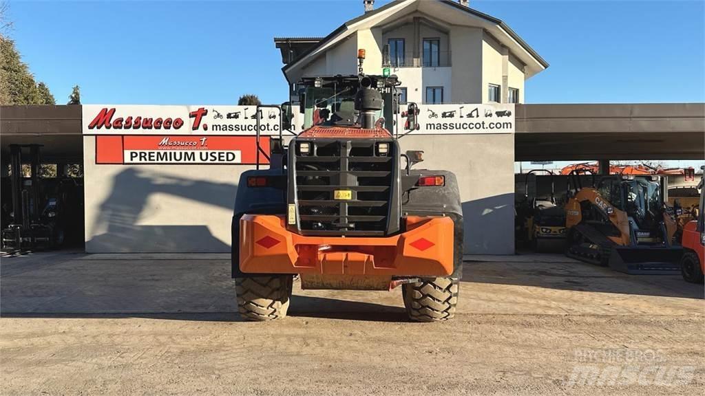 Hitachi ZW220-6 Tekerlekli yükleyiciler