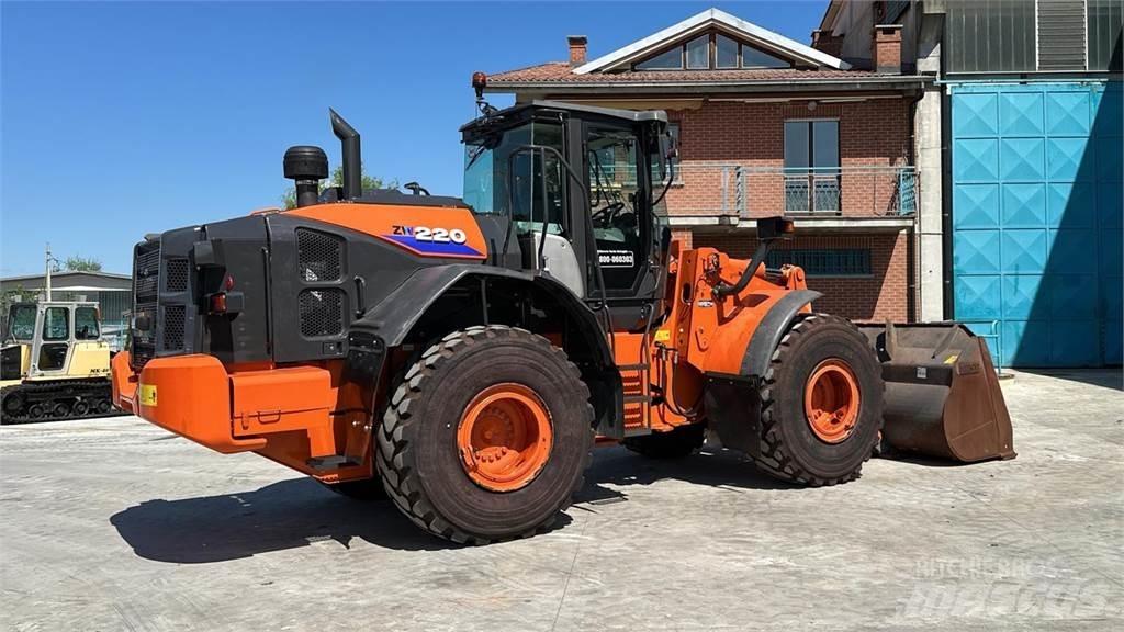 Hitachi ZW220-6 Tekerlekli yükleyiciler