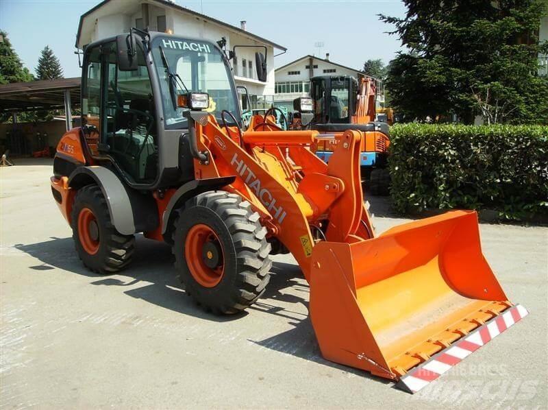 Hitachi ZW65 Tekerlekli yükleyiciler