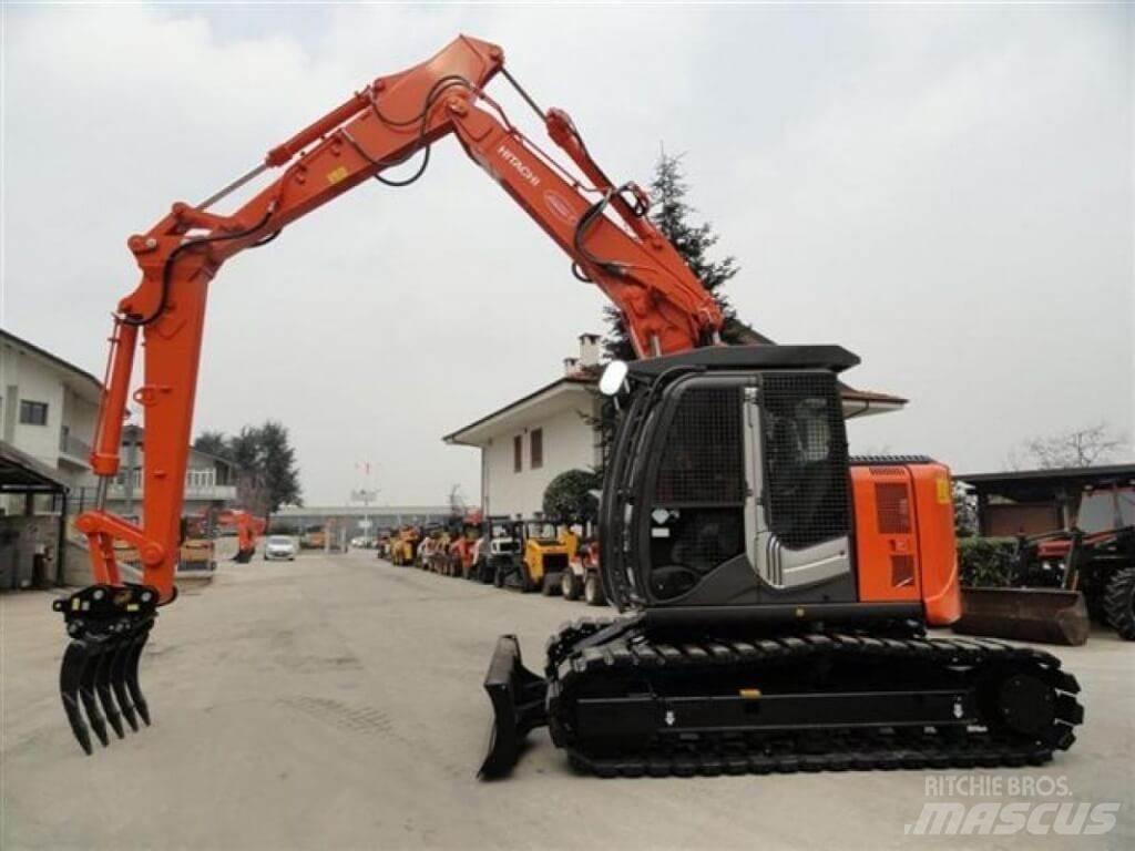 Hitachi ZX135 US-6 Ekskavatörler