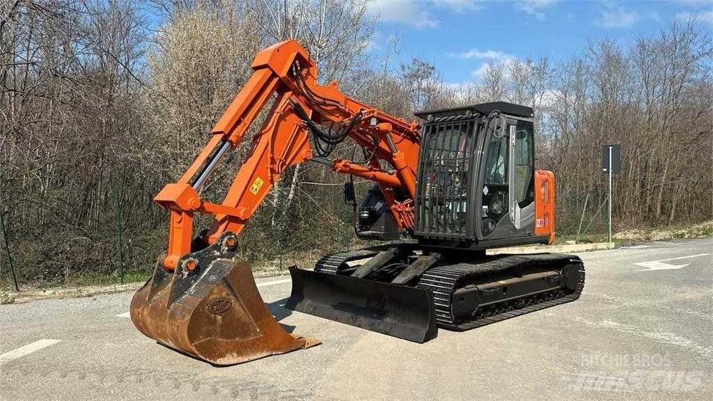 Hitachi ZX135US-3 Midi ekskavatörler 7 - 12 t