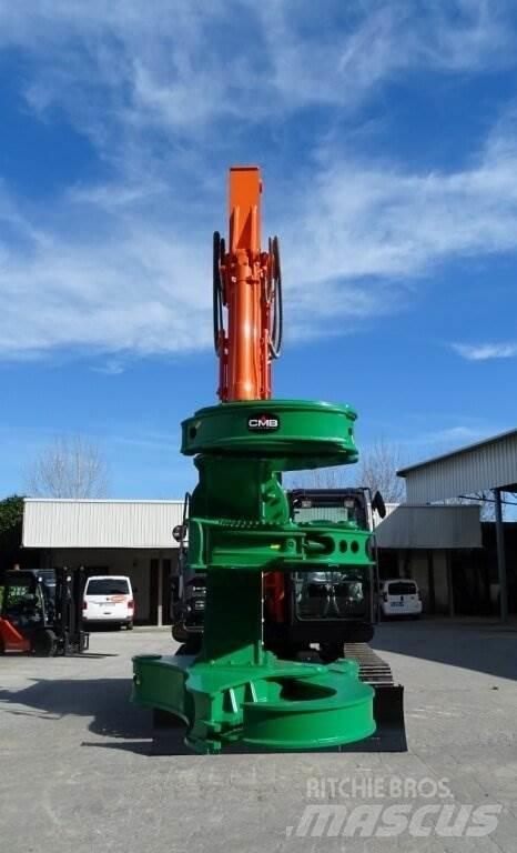Hitachi ZX135US-6 Ekskavatörler