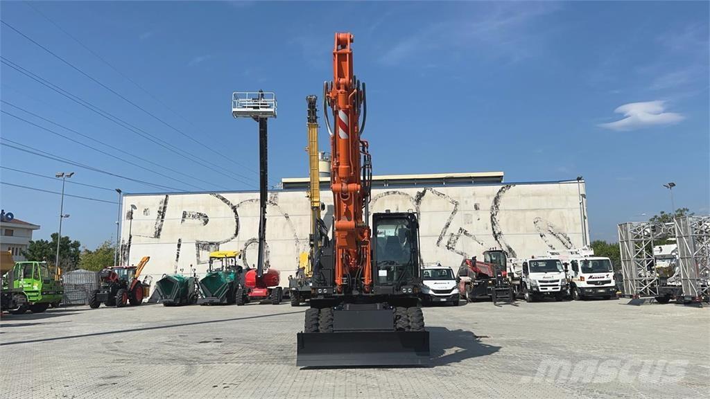 Hitachi ZX220W-7 Lastik tekerli ekskavatörler