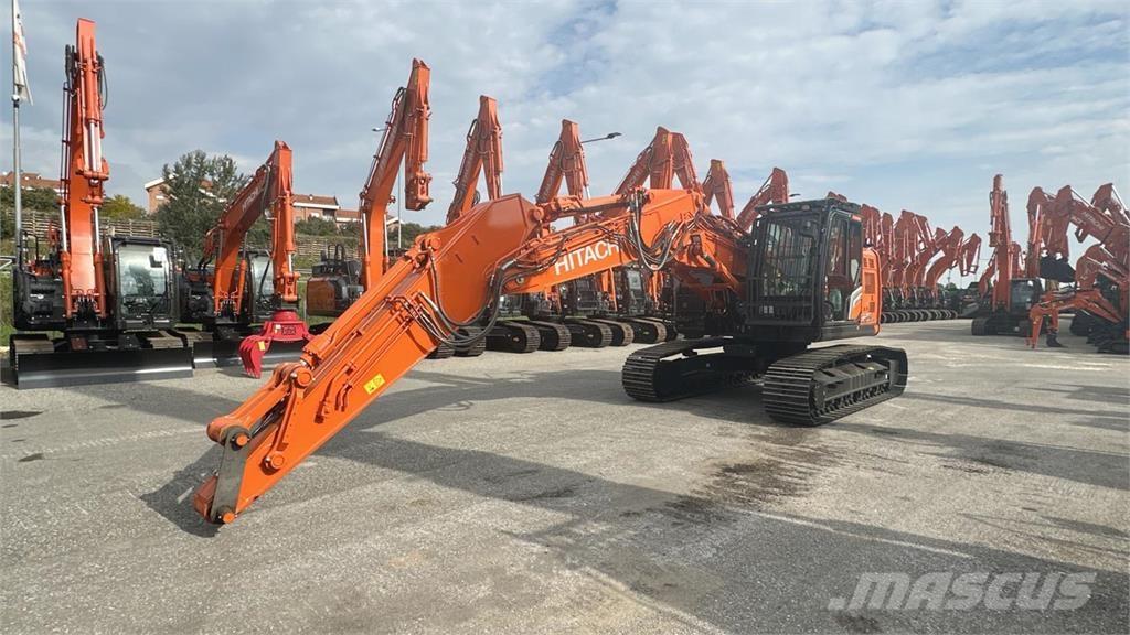 Hitachi ZX225USLC-7 Paletli ekskavatörler