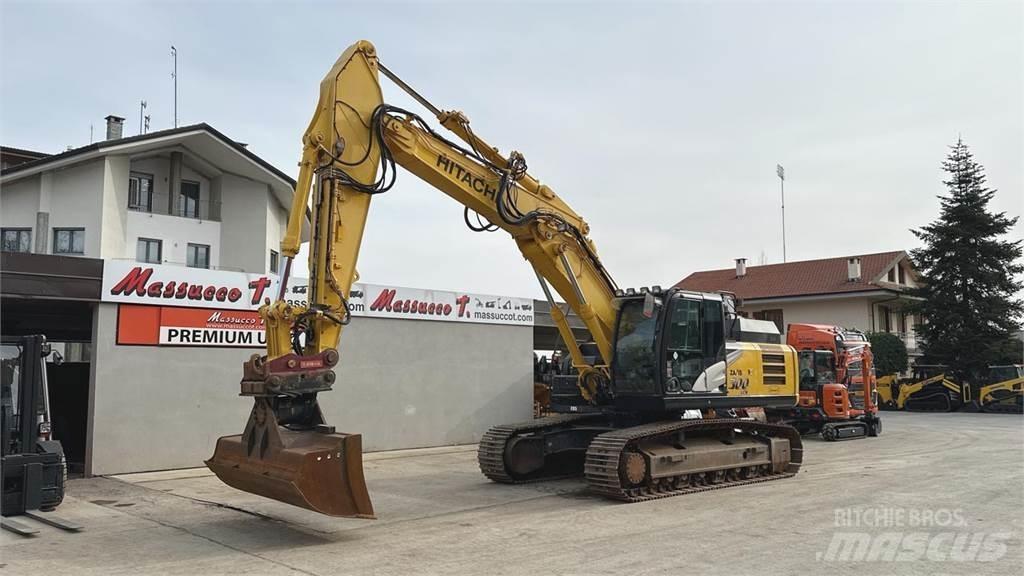 Hitachi ZX300LCN-6 2P Paletli ekskavatörler