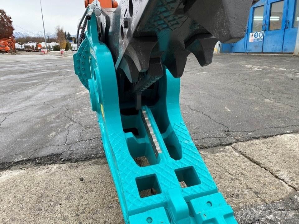 Hitachi ZX470LCH-3 Paletli ekskavatörler