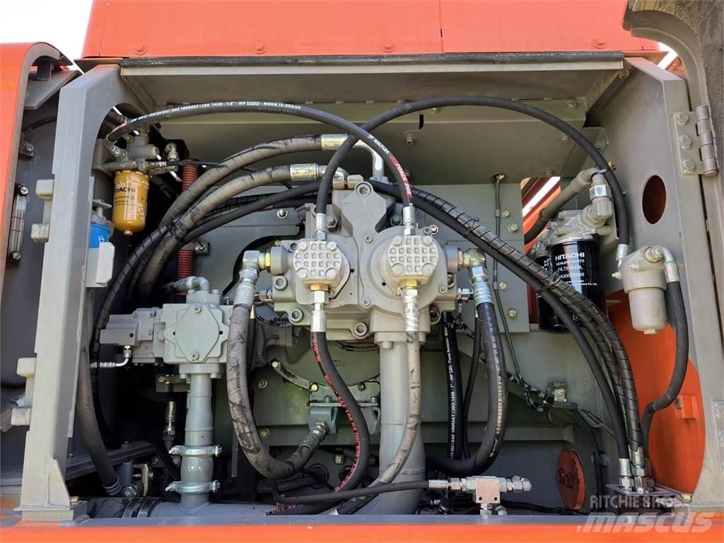 Hitachi ZX520LCH-3 Paletli ekskavatörler