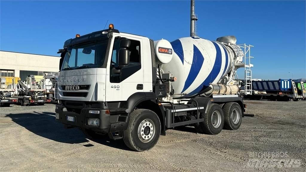 Iveco Trakker 450 6X4 Transmikserler