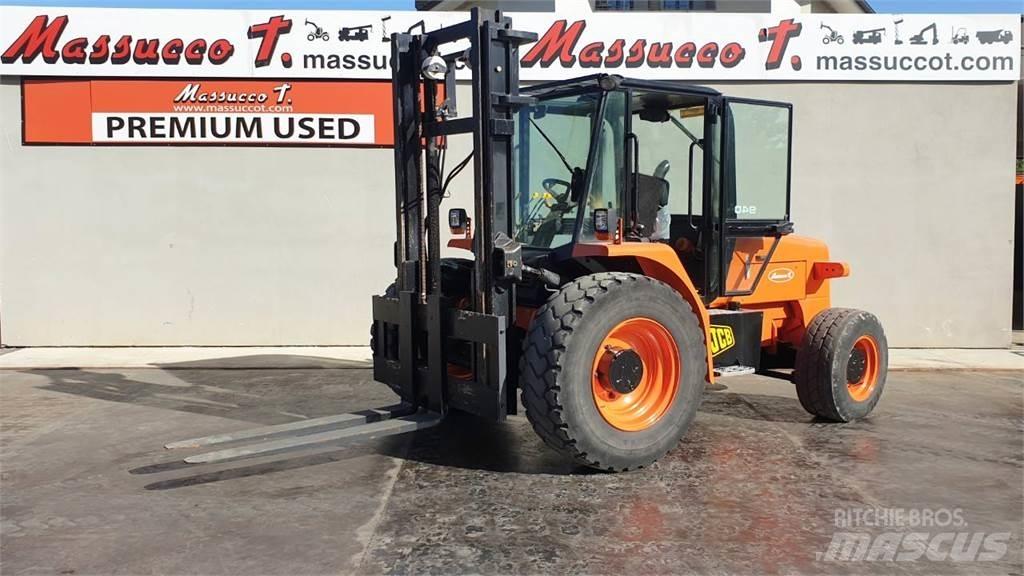 JCB 940 4x2 Arazi tipi forklift