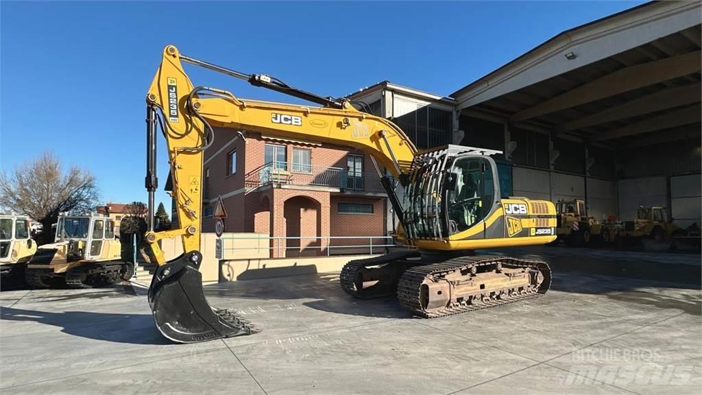 JCB JS235HD Paletli ekskavatörler