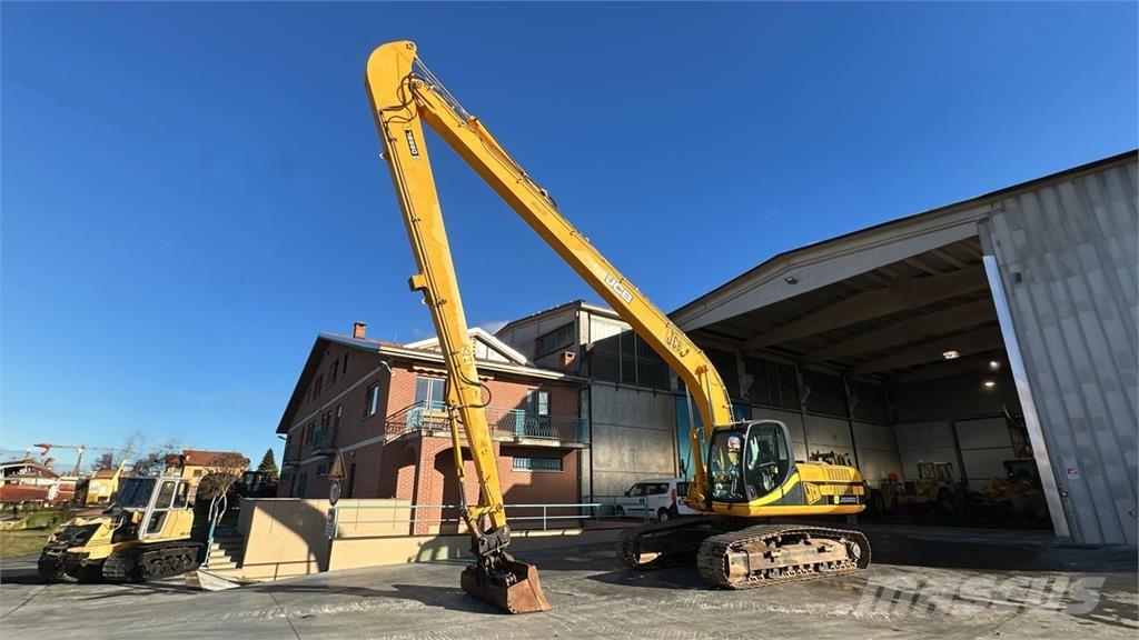 JCB JS260NC SLF Paletli ekskavatörler