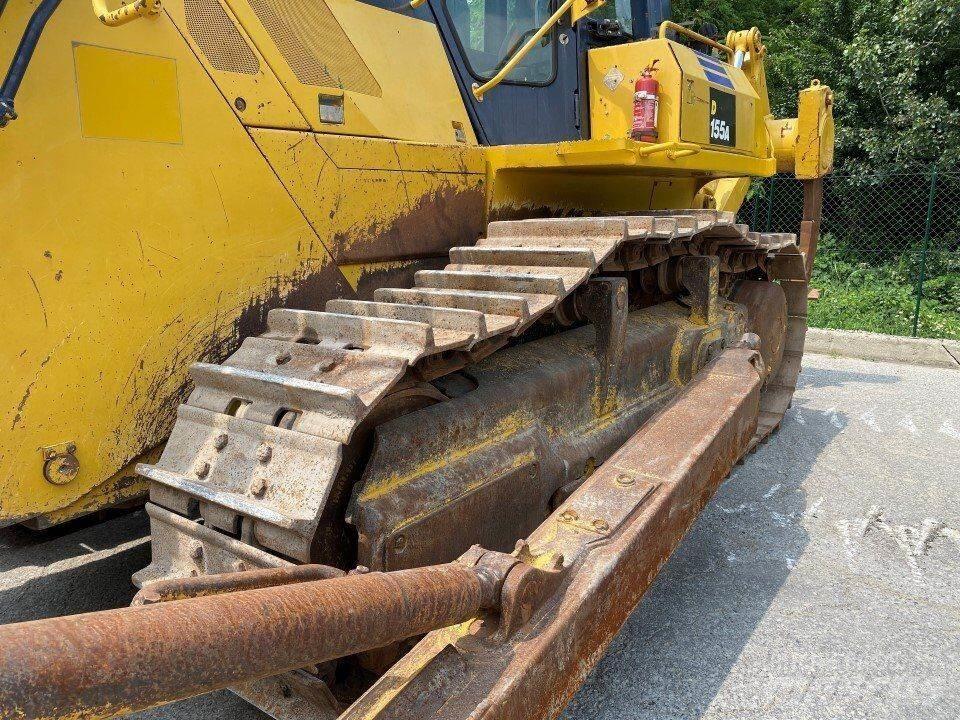 Komatsu D155A-3 Paletli dozerler