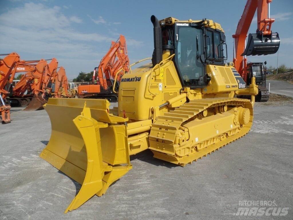Komatsu D61 EXi Paletli dozerler
