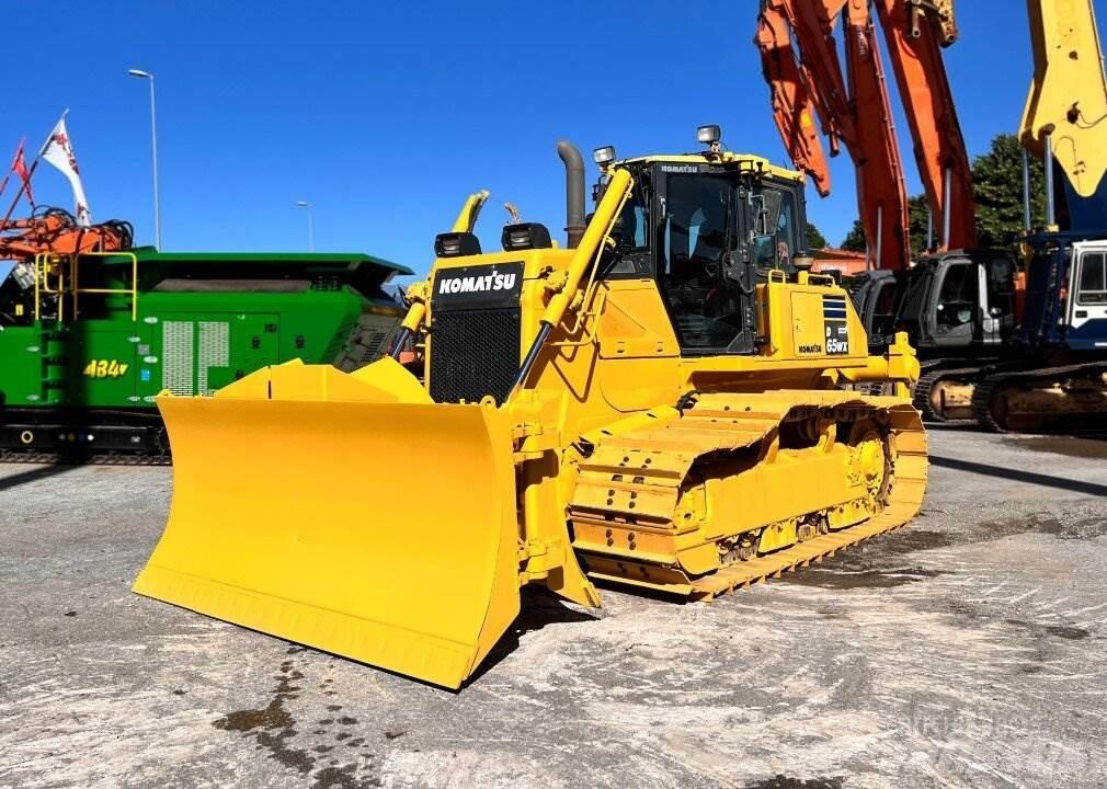 Komatsu D65 Paletli dozerler