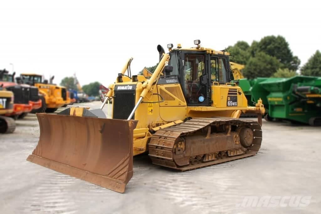Komatsu D65WX-16 Paletli dozerler