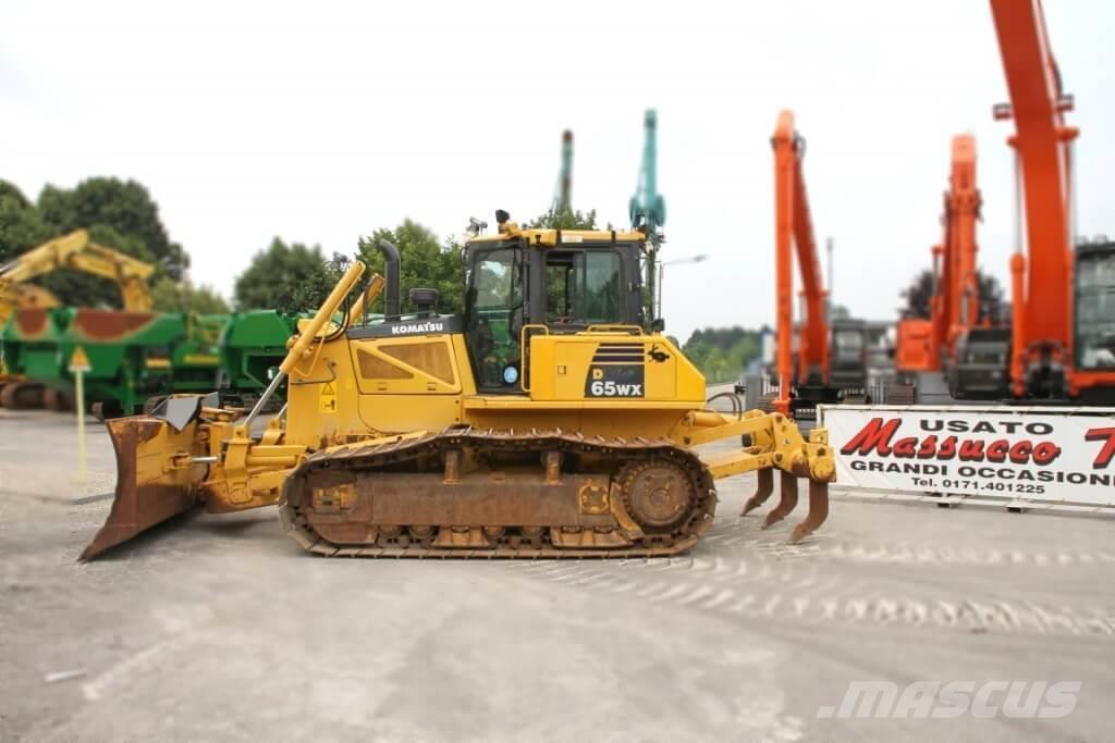 Komatsu D65WX-16 Paletli dozerler