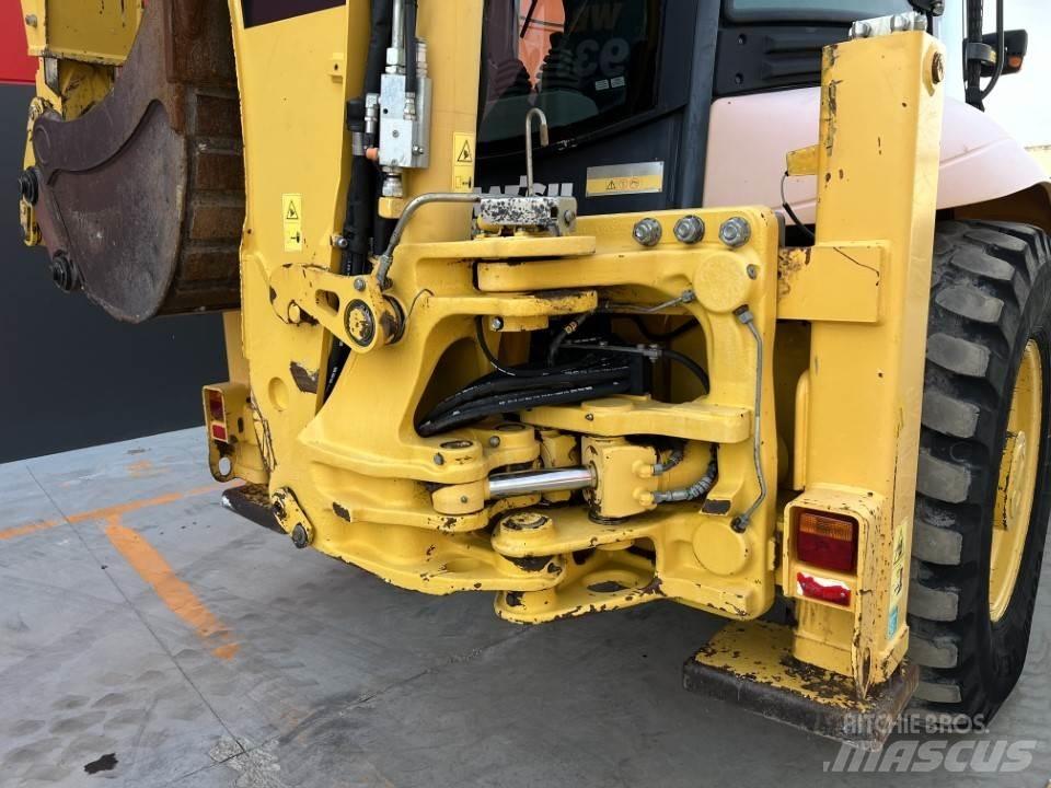 Komatsu WB93S-5E0 Kazıcı yükleyiciler - beko loder