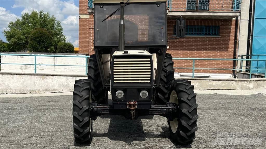 Lamborghini 684 DT Kar küreme biçaklari