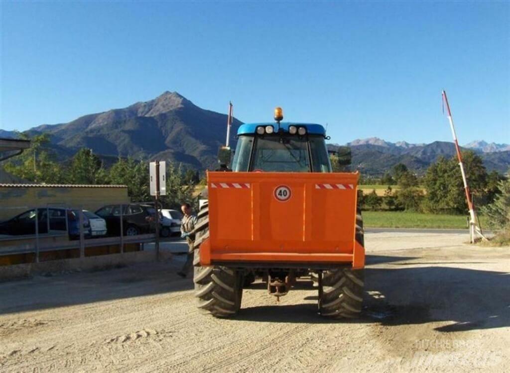 Landini LEGEND 135 Kar küreme biçaklari