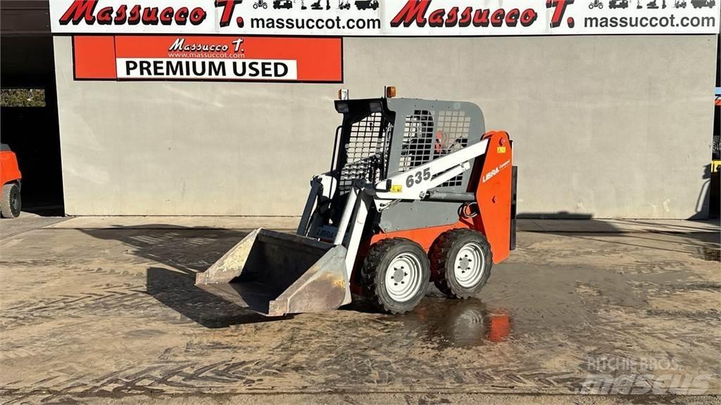 Libra 635 Skid steer loderler