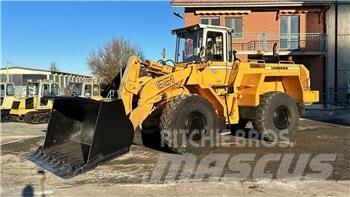 Liebherr L 551 Tekerlekli yükleyiciler