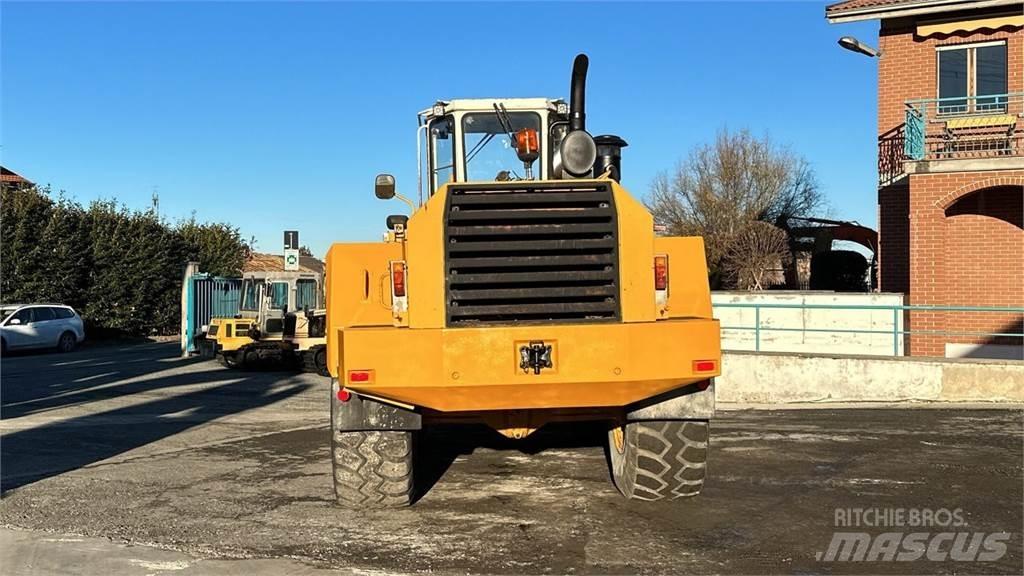 Liebherr L 551 Tekerlekli yükleyiciler