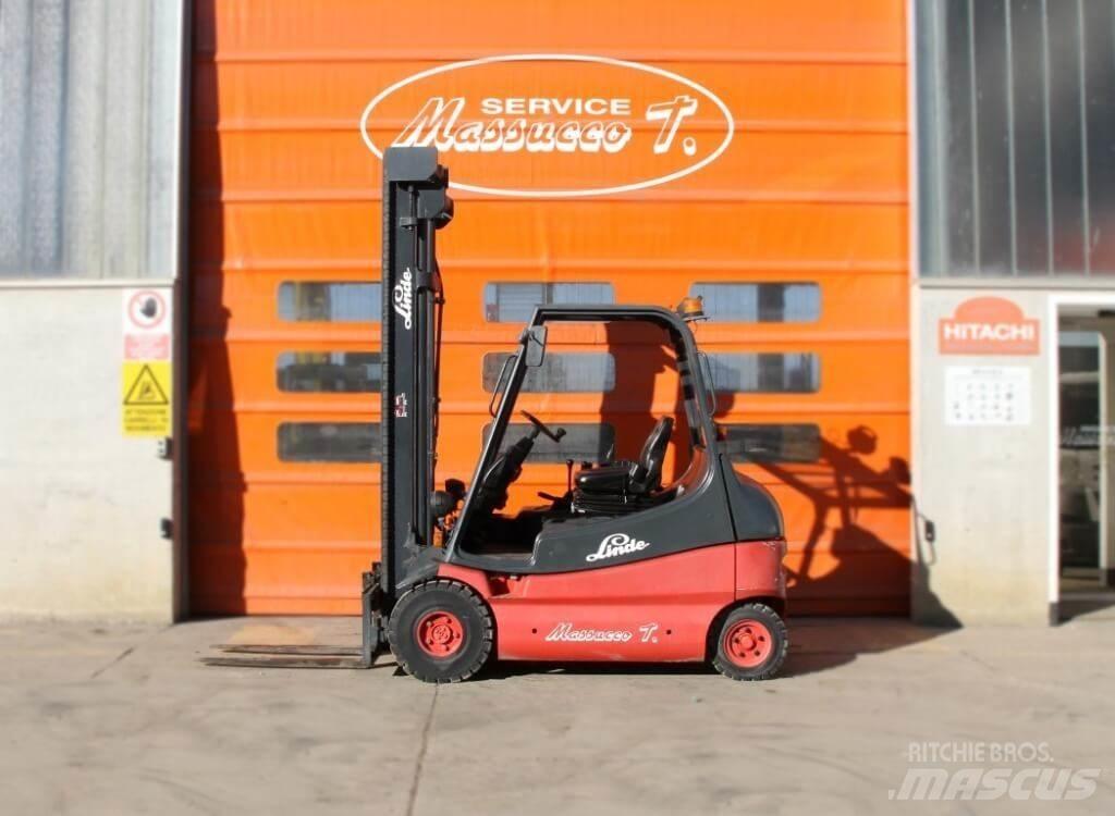 Linde E25-01 Elektrikli forkliftler