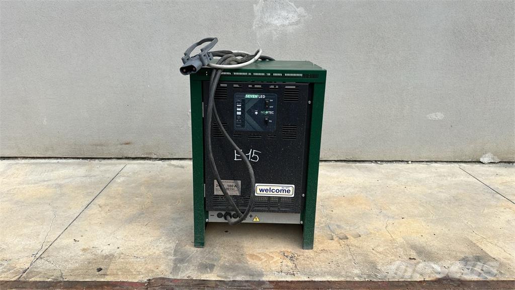 Linde E30 L Elektrikli forkliftler