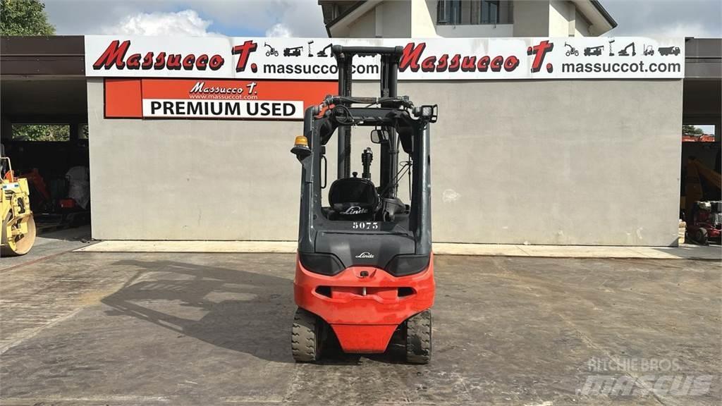 Linde E30L Elektrikli forkliftler