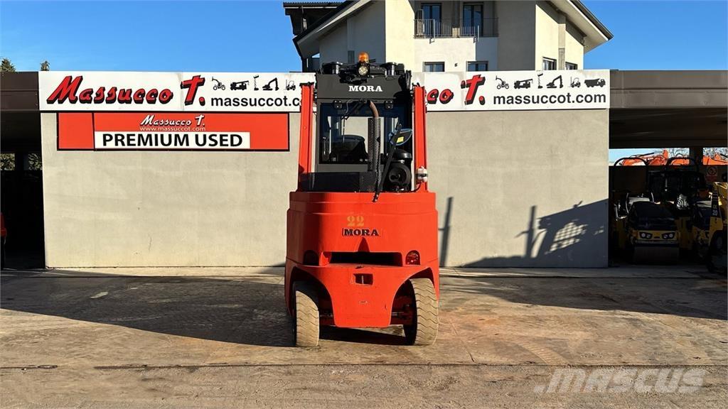 Mora M90 CSE Dizel forkliftler
