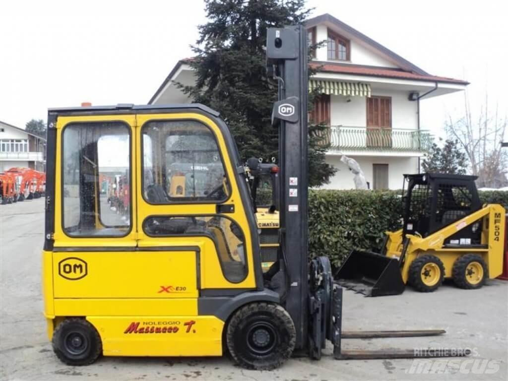 OM EU 30 Elektrikli forkliftler