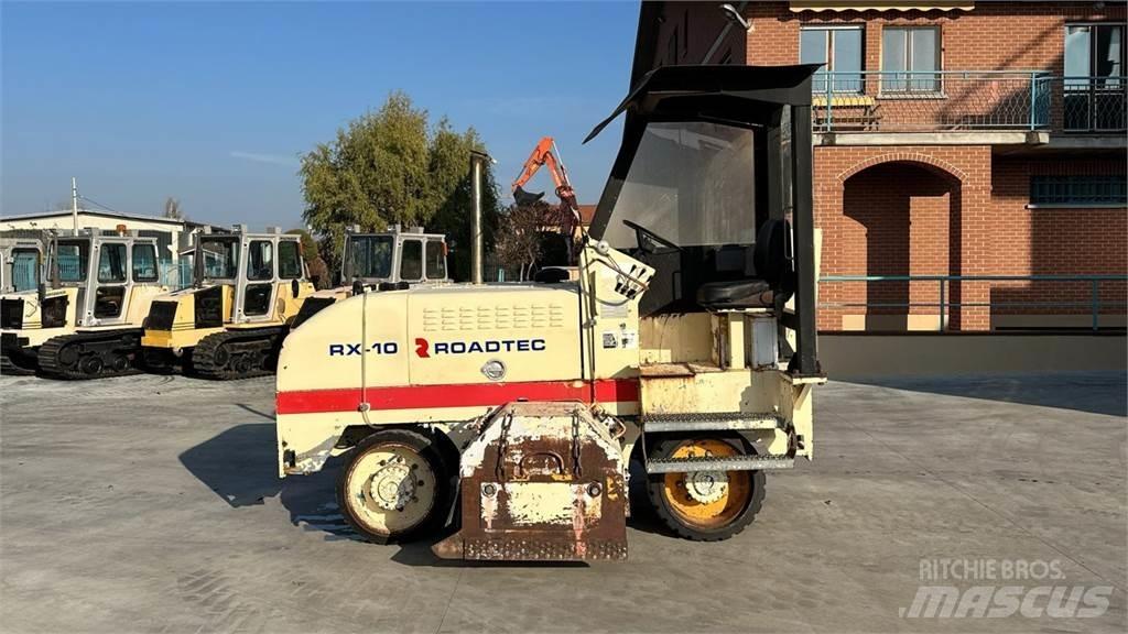 Roadtec RX-10 123 Asfalt sericiler