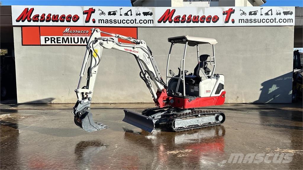 Takeuchi TB225 Mini ekskavatörler, 7 tona dek