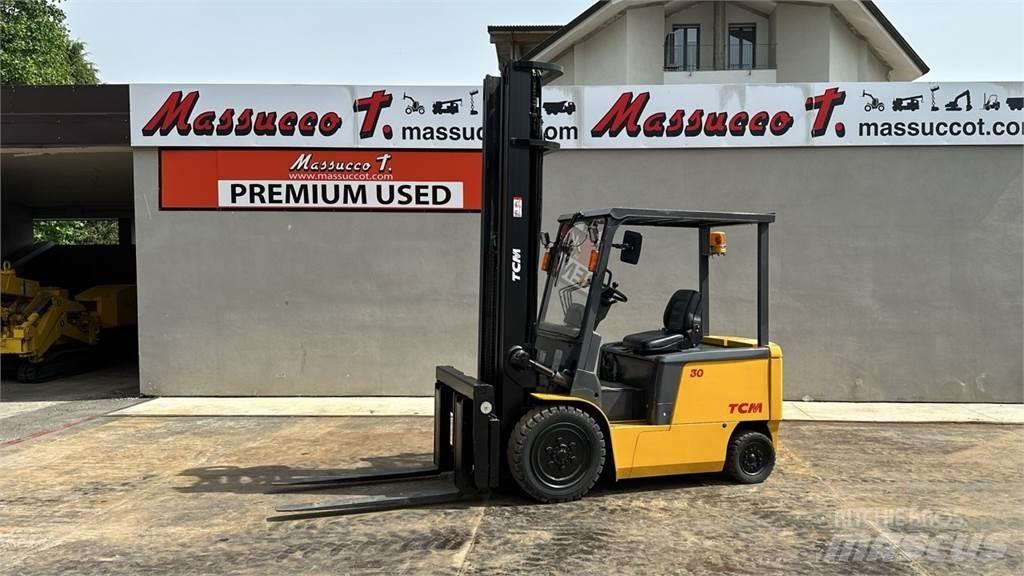 TCM FB30-7V Elektrikli forkliftler
