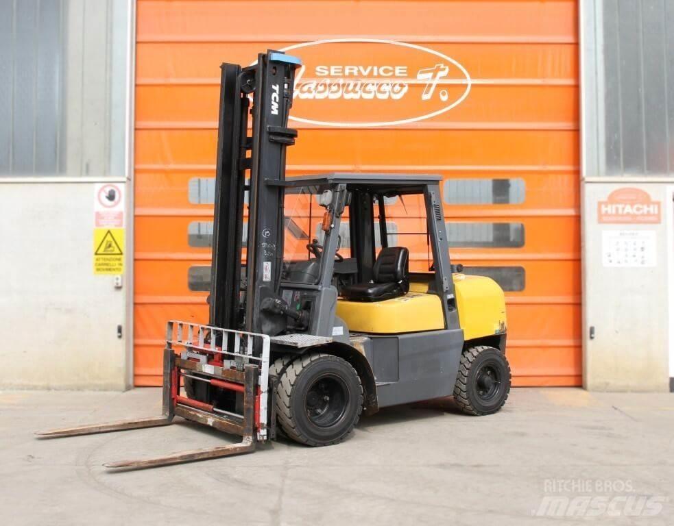 TCM FD40T2 Dizel forkliftler