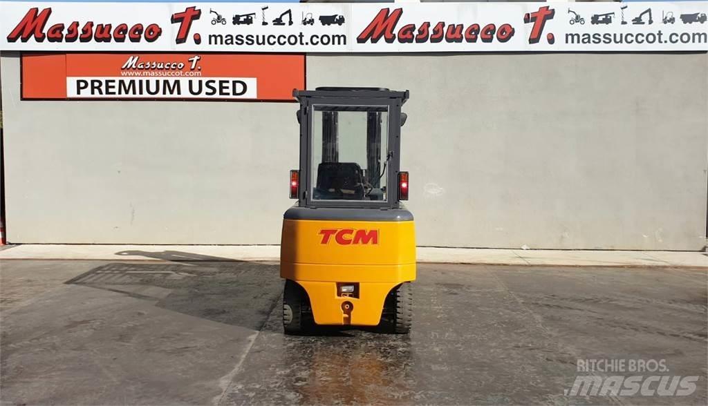 TCM FHB 30-6 Elektrikli forkliftler