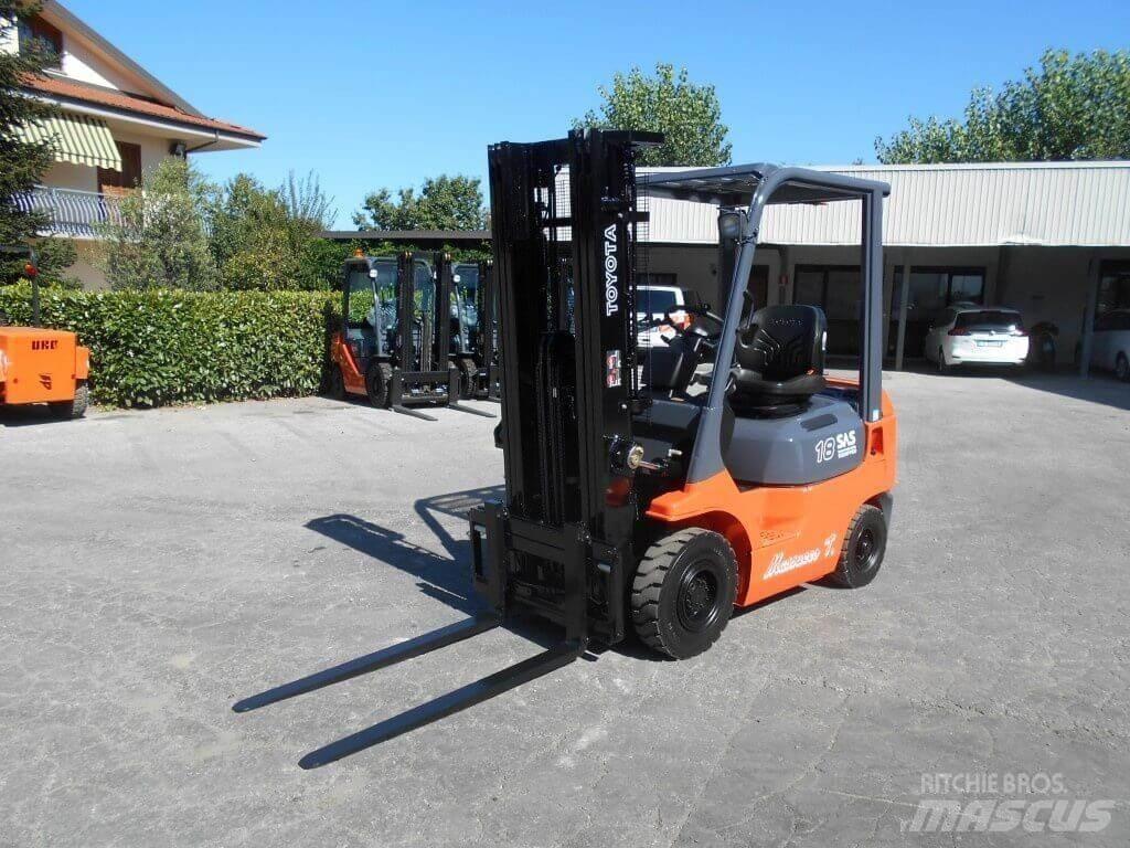 Toyota 02-7FDF18 Dizel forkliftler