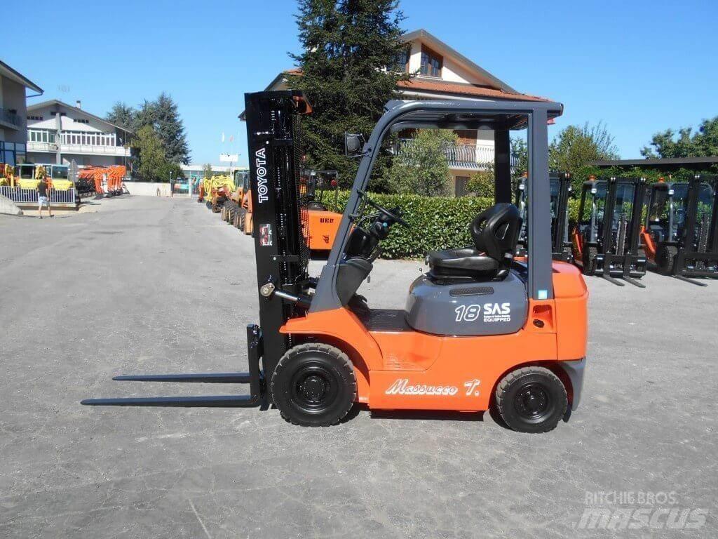 Toyota 02-7FDF18 Dizel forkliftler