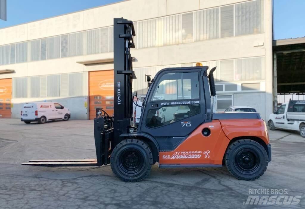 Toyota 40-8FD70N Dizel forkliftler