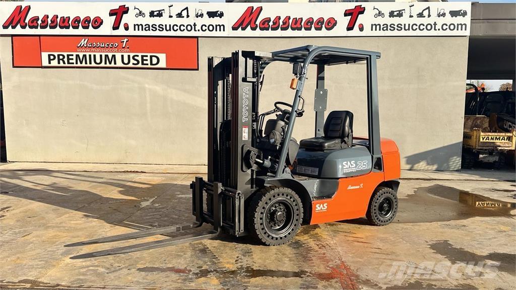 Toyota 62—7FDF25 Dizel forkliftler