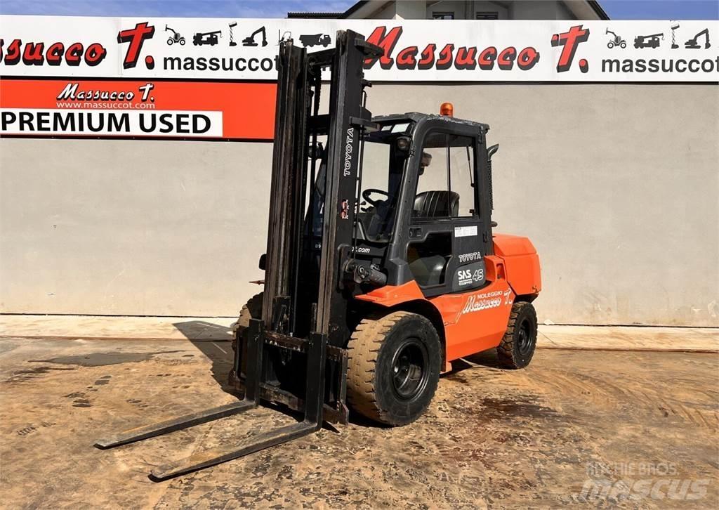 Toyota 7FD 40 Dizel forkliftler