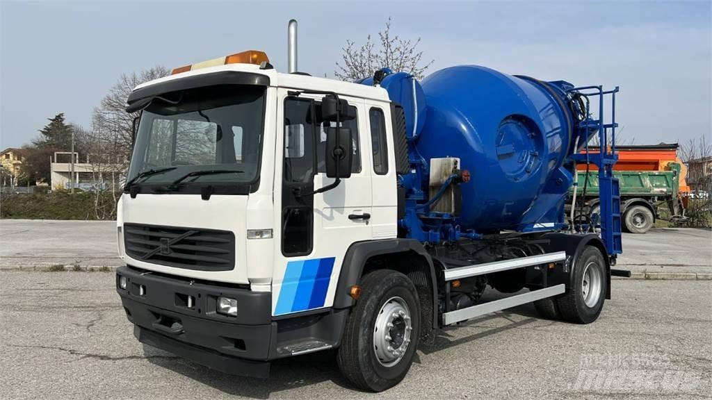 Volvo FL6 4X2 Transmikserler