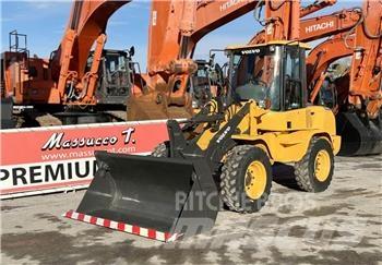 Volvo L30G Tekerlekli yükleyiciler