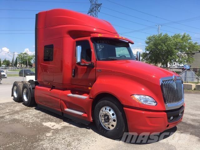 International LT Çekiciler