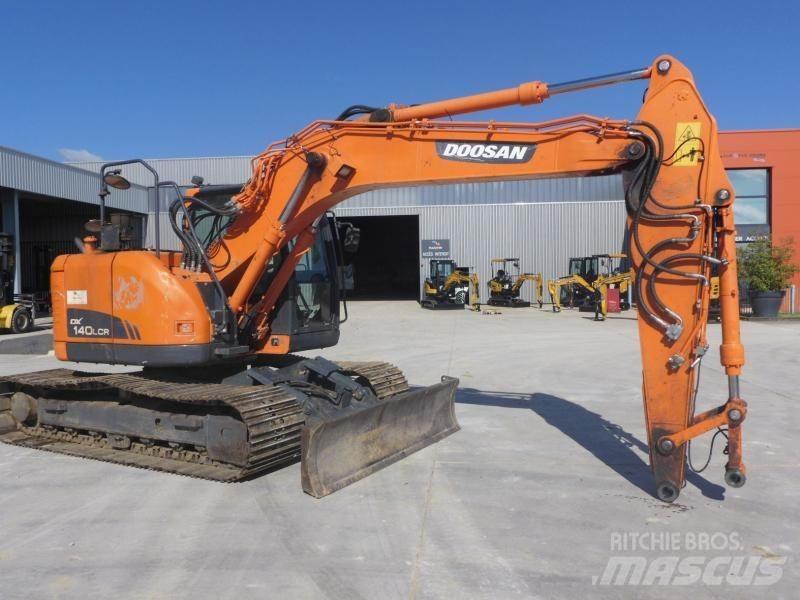 Doosan DX140LC Paletli ekskavatörler