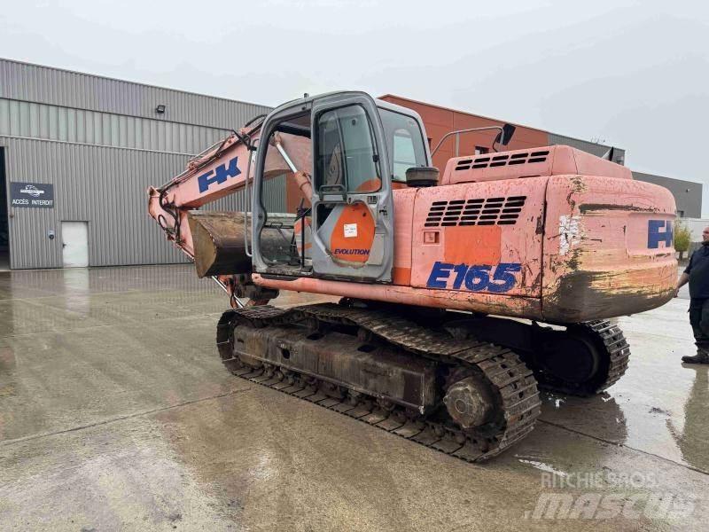 Furukawa E165 Paletli ekskavatörler