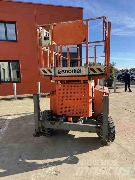 Snorkel S3370RT Körüklü personel platformları