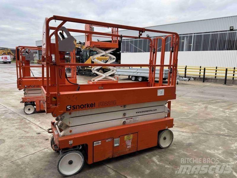 Snorkel SE3220E Körüklü personel platformları