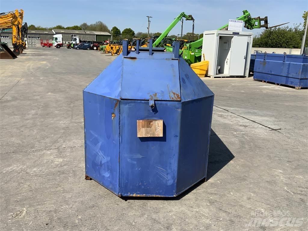 Blue Diesel Tank Diger tarim makinalari